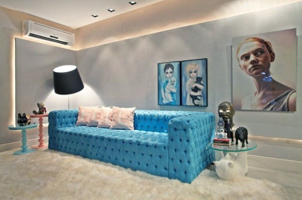 sofa de capitone azul