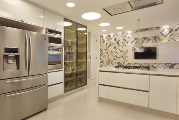 cozinha azulejos cinza amarelo branco revestimentos nobres