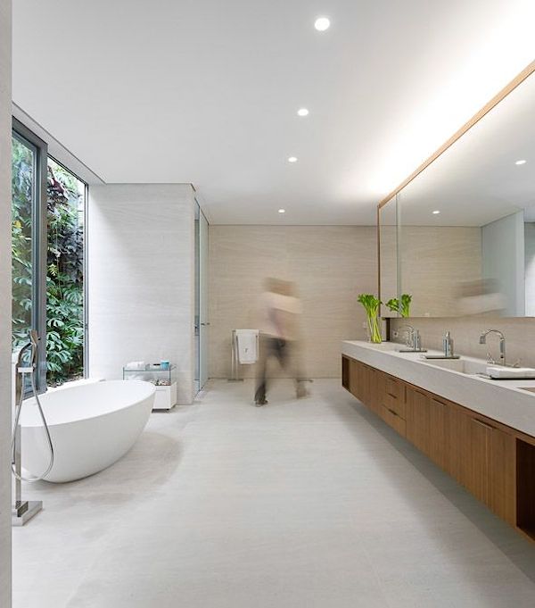 banheiros de casa atuais modernos bonitos banheira oval